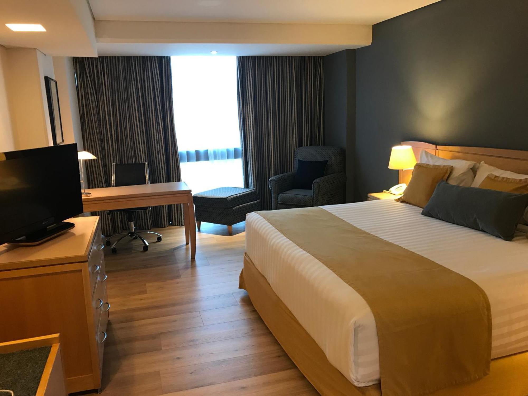 Executive King Room