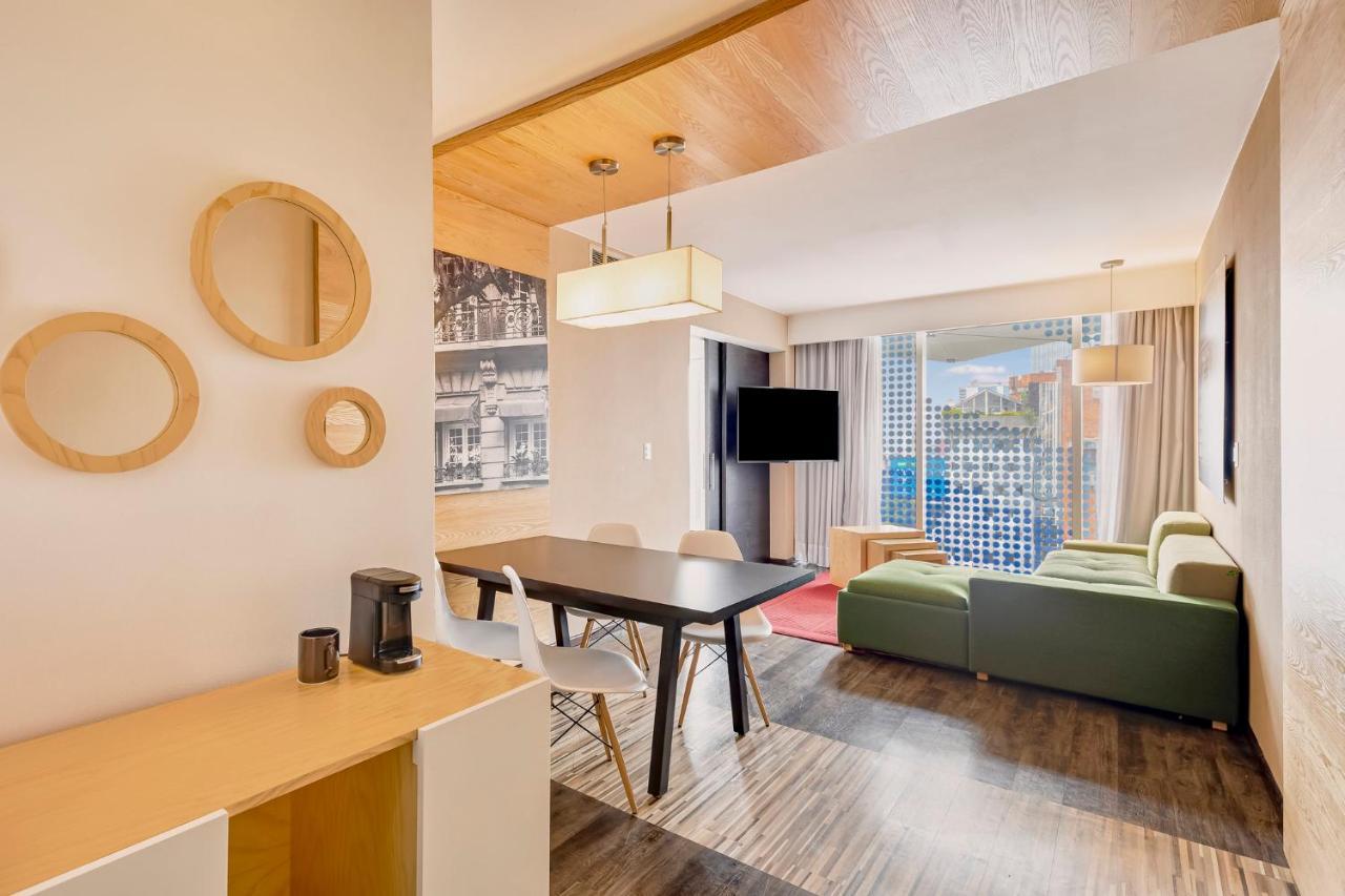 Junior Suite,1341667844:JPEG