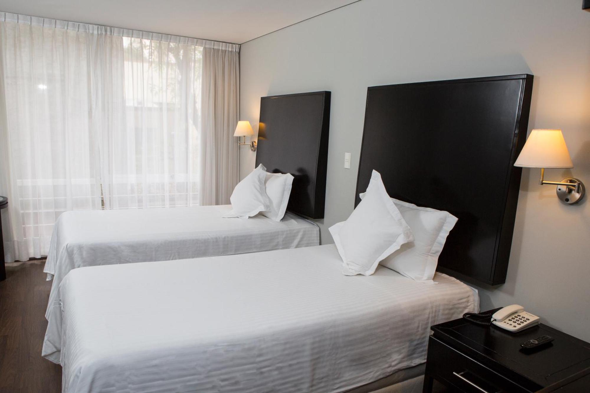 Standard Double Suite