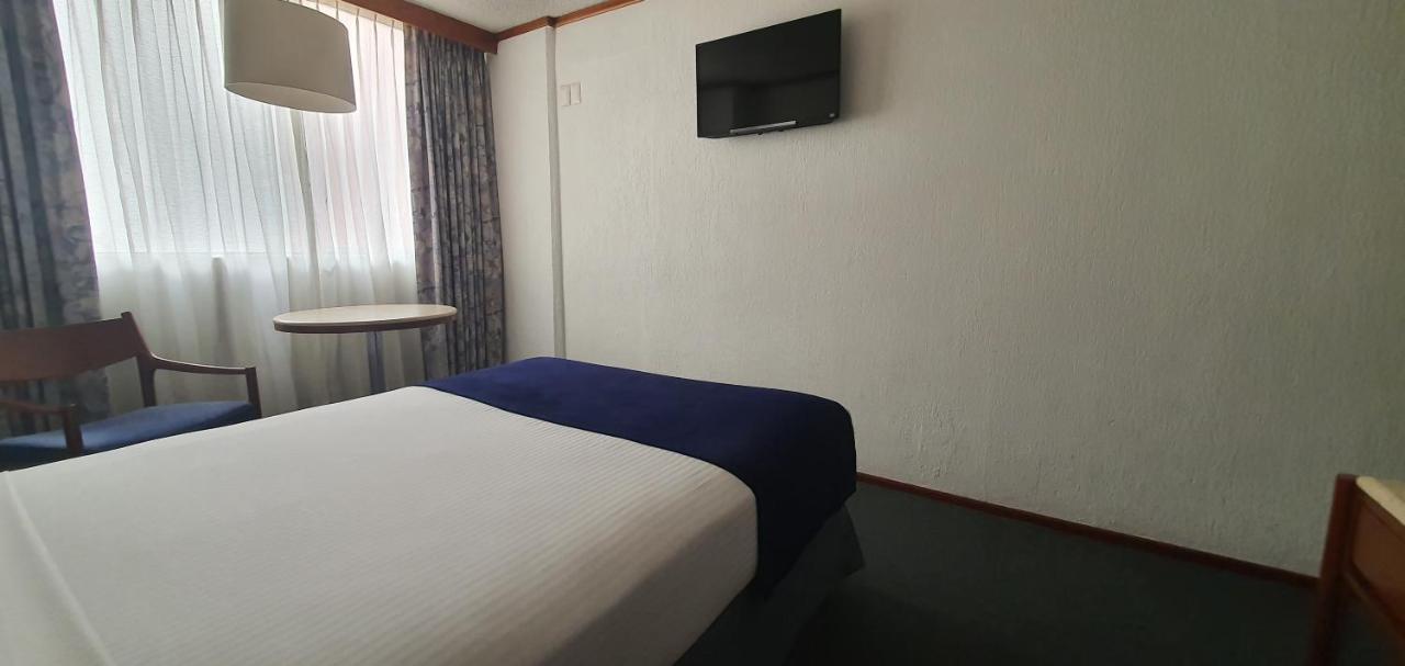Standard Room,1498584655:JPEG