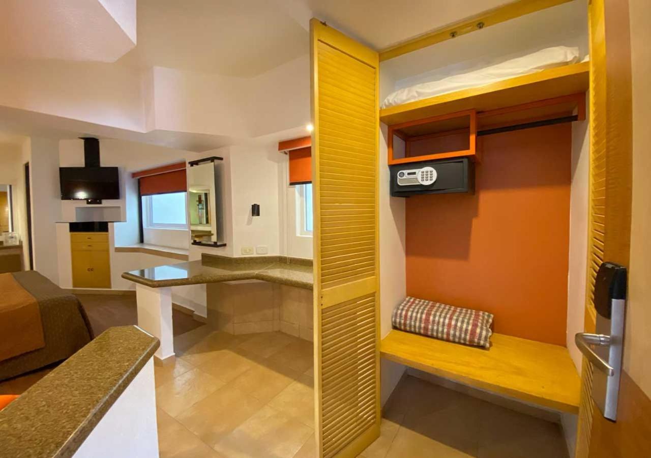 Executive Family Room
