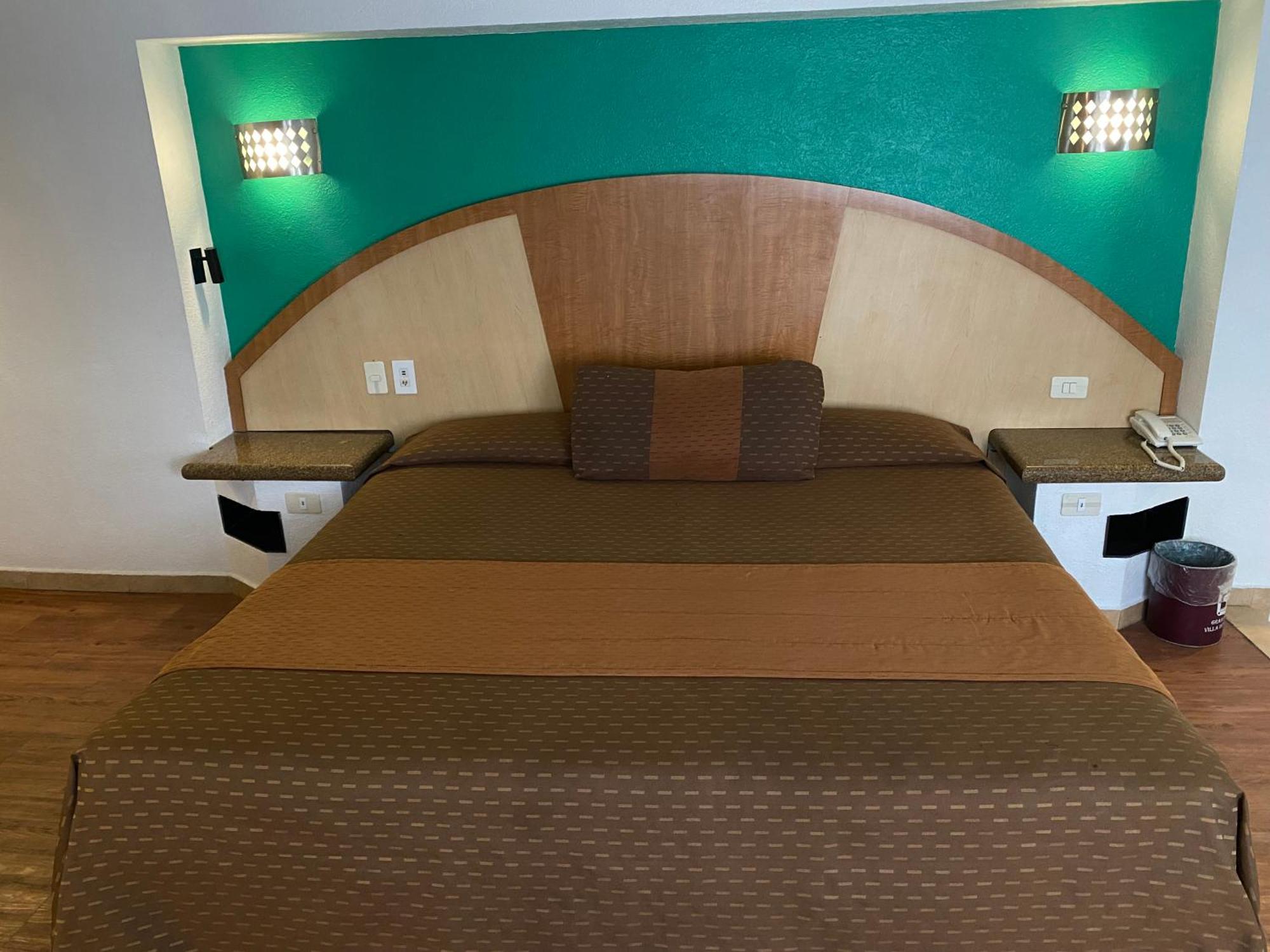 Executive King Room