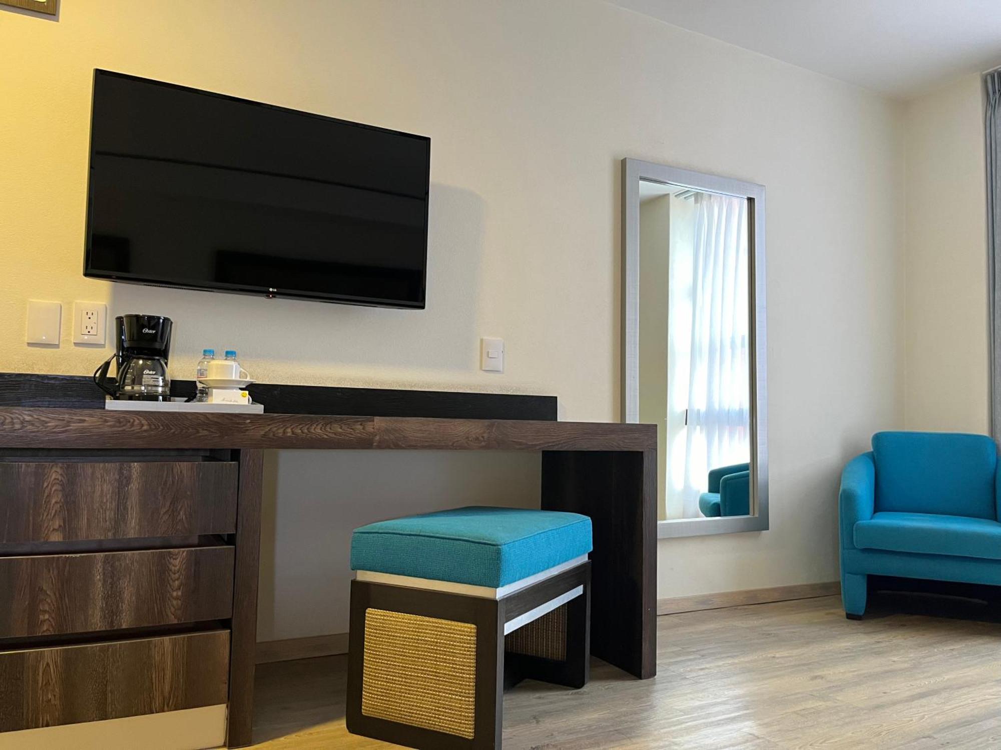 Deluxe Junior Suite