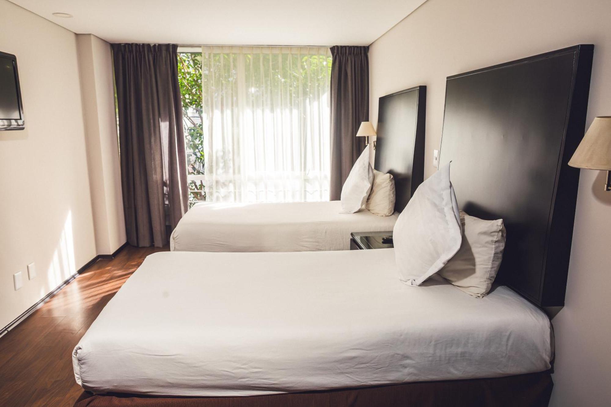 Standard Double Suite