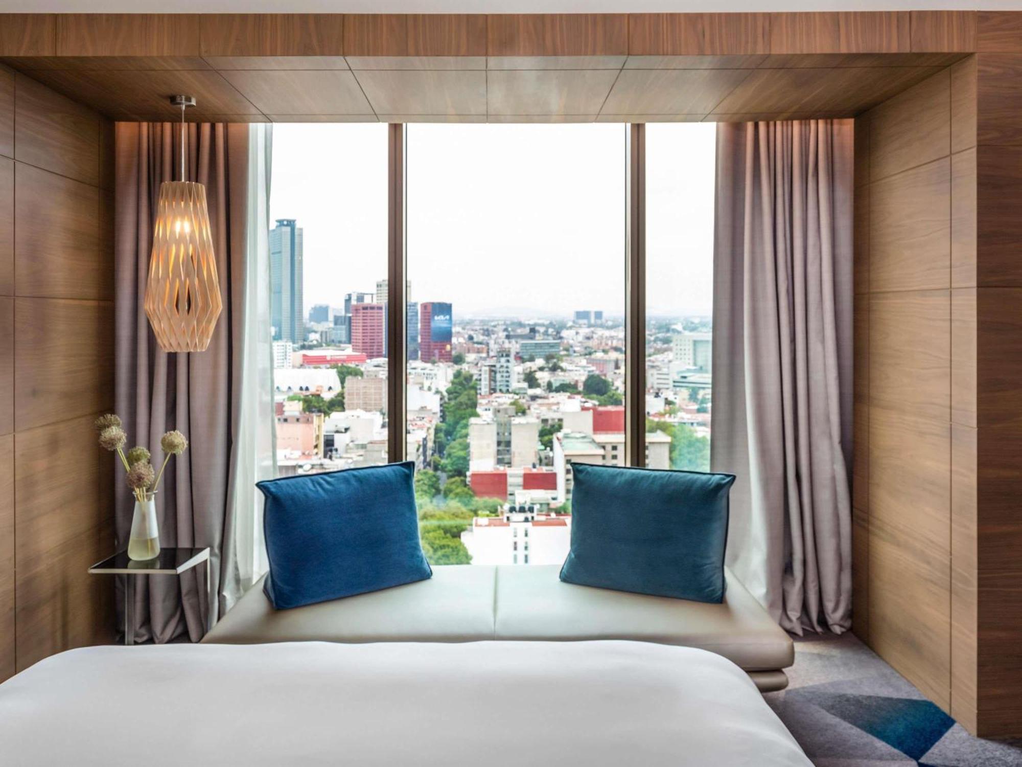 Luxury King Room City View,1739605062:JPEG