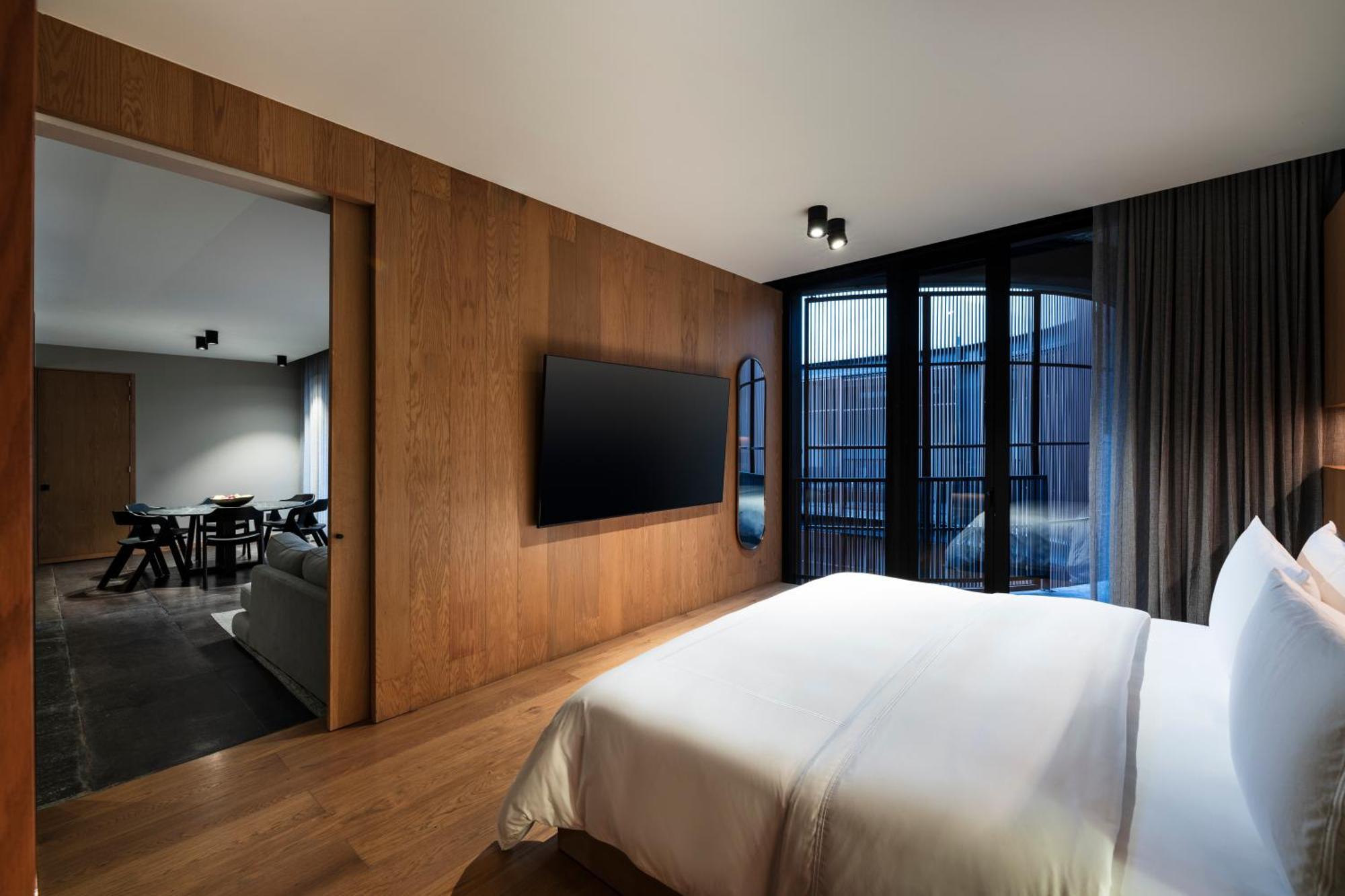 Superior King Suite,1747282950:JPEG