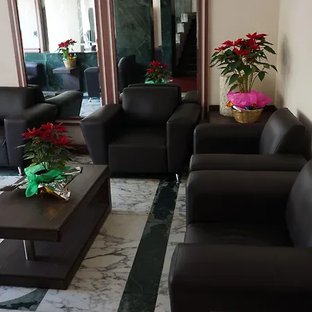 Hotel Monaco-2